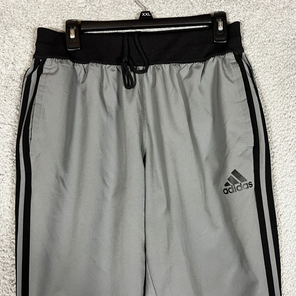 Adidas Jogger‎ Pants Mens M Grey Black Stripes Athletic Track Drawstring Run Gym